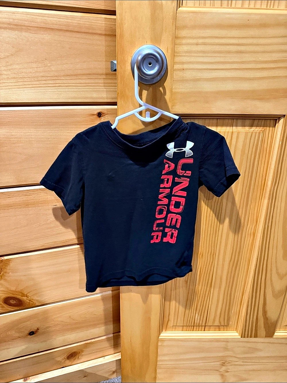 Under Armour Short Sleeve Graphic Tee Size 2T Black & Red